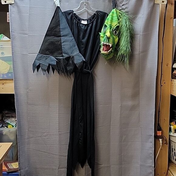 Disney snow white witch costume childs 7-10 dress, belt, hat , mask - Picture 2 of 12